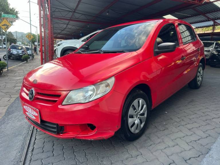 VOLKSWAGEN - GOL - 2011/2012 - Vermelha - R$ 16.800,00