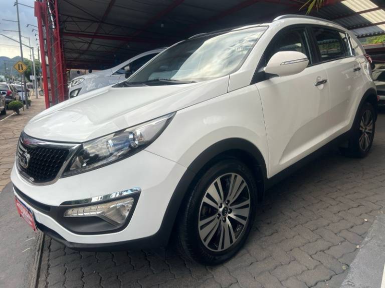 KIA MOTORS - SPORTAGE - 2015/2016 - Branca - R$ 93.800,00