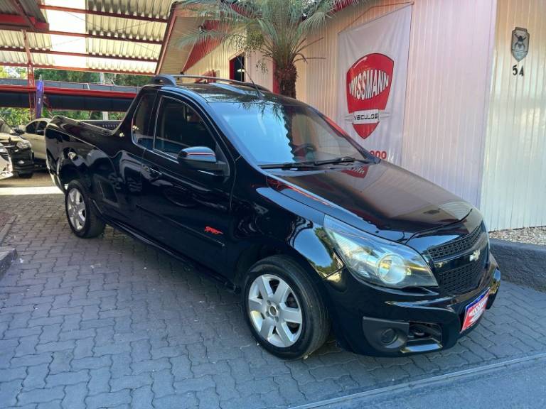 CHEVROLET - MONTANA - 2010/2011 - Preta - R$ 42.800,00