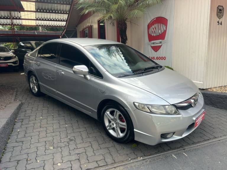 HONDA - CIVIC - 2009/2010 - Prata - R$ 54.800,00