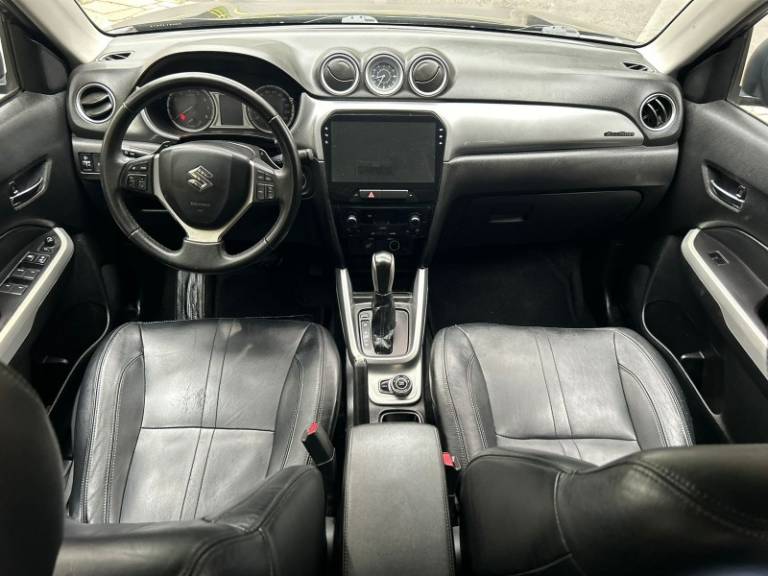 SUZUKI - VITARA - 2016/2017 - Preta - R$ 83.800,00