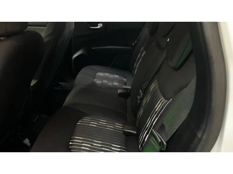 FIAT - TORO - 2017/2018 - Branca - R$ 92.800,00