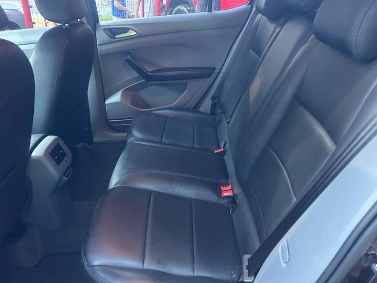 VOLKSWAGEN - T-CROSS - 2020/2020 - Vinho - R$ 95.800,00
