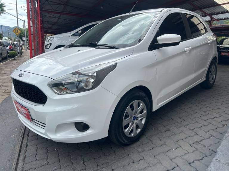FORD - KA - 2016/2017 - Branca - R$ 41.800,00