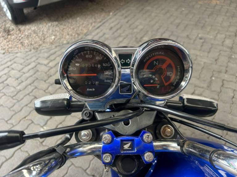 HONDA - CG 150 - 2005/2005 - Azul - R$ 8.500,00