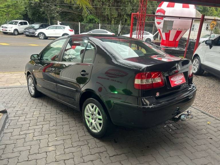 VOLKSWAGEN - POLO SEDAN - 2006/2006 - Preta - R$ 27.800,00