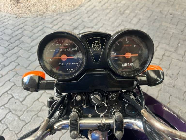 YAMAHA - FACTOR YBR - 2011/2011 - Roxa - R$ 8.500,00