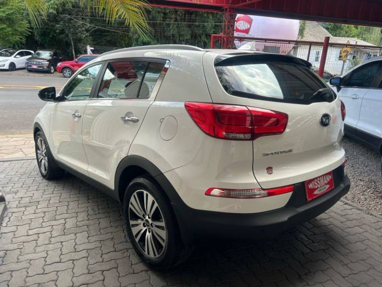 KIA MOTORS - SPORTAGE - 2015/2016 - Branca - R$ 93.800,00