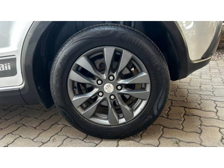 SUZUKI - SX4 - 2012/2013 - Branca - R$ 46.800,00