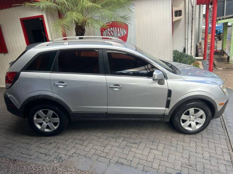 CHEVROLET - CAPTIVA - 2010/2010 - Prata - R$ 25.800,00