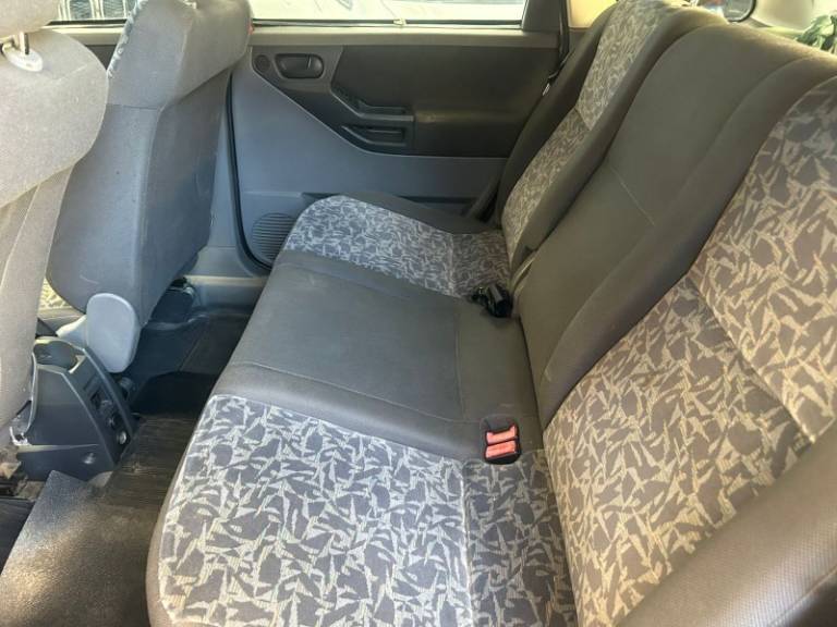 CHEVROLET - MERIVA - 2003/2003 - Prata - R$ 17.900,00
