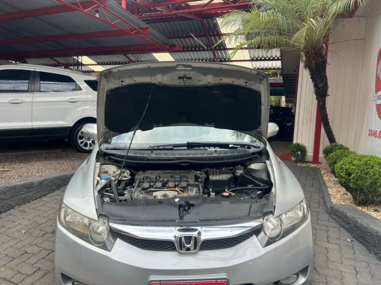 HONDA - CIVIC - 2009/2010 - Prata - R$ 54.800,00