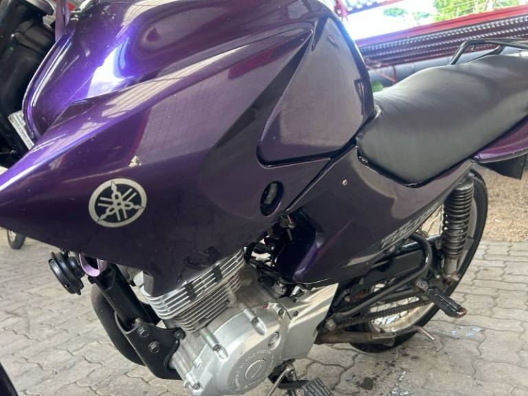 YAMAHA - FACTOR YBR - 2011/2011 - Roxa - R$ 8.500,00
