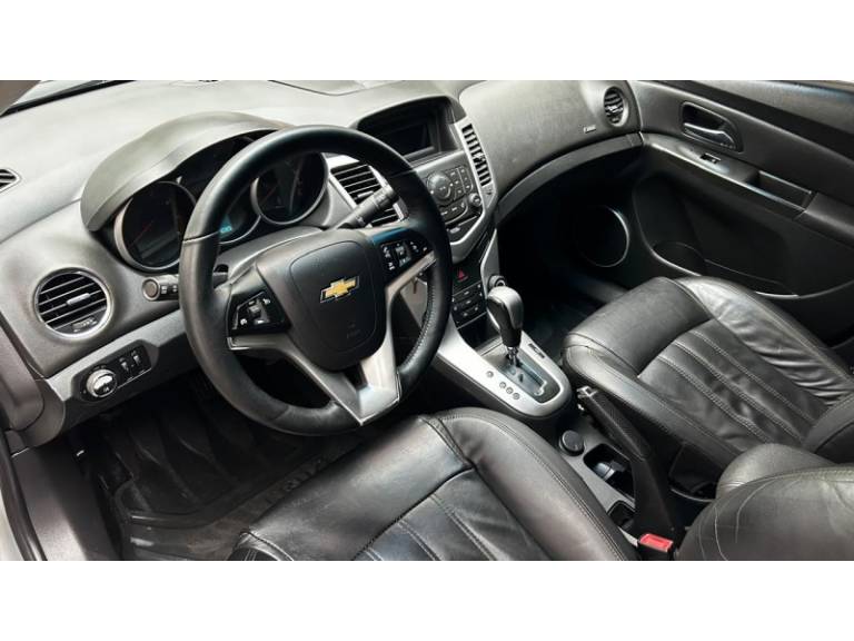 CHEVROLET - CRUZE - 2014/2014 - Prata - R$ 61.800,00
