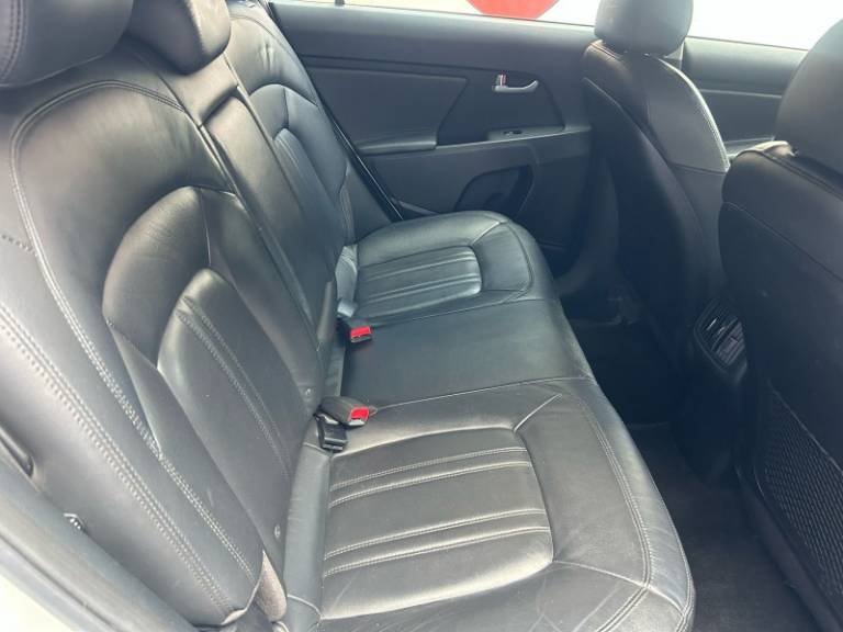 KIA MOTORS - SPORTAGE - 2015/2016 - Branca - R$ 93.800,00