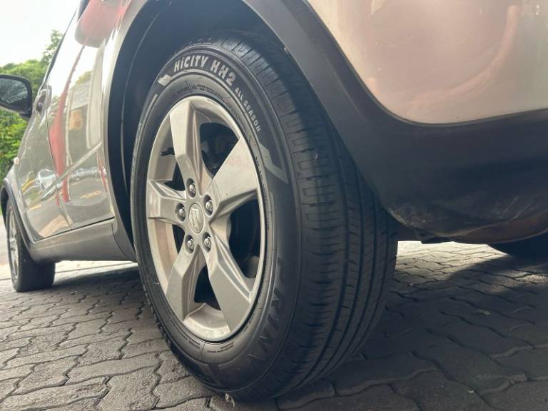 SUZUKI - SX4 - 2009/2010 - Prata - R$ 39.800,00