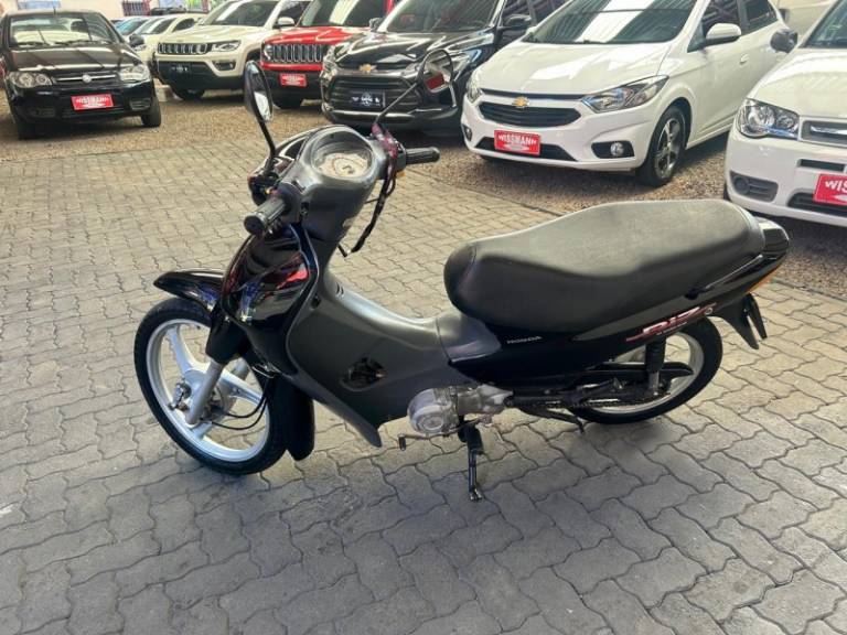 HONDA - BIZ 100 - 2002/2003 - Preta - R$ 7.500,00