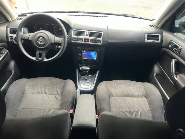 VOLKSWAGEN - BORA - 2009/2010 - Cinza - R$ 42.800,00