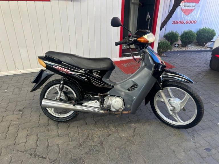 HONDA - BIZ 100 - 2002/2003 - Preta - R$ 7.500,00