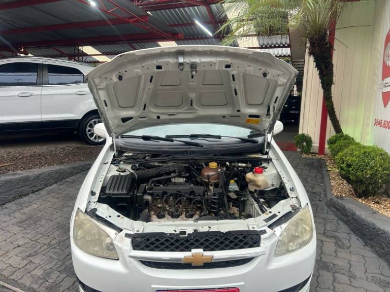 CHEVROLET - CLASSIC - 2012/2012 - Branca - R$ 19.800,00