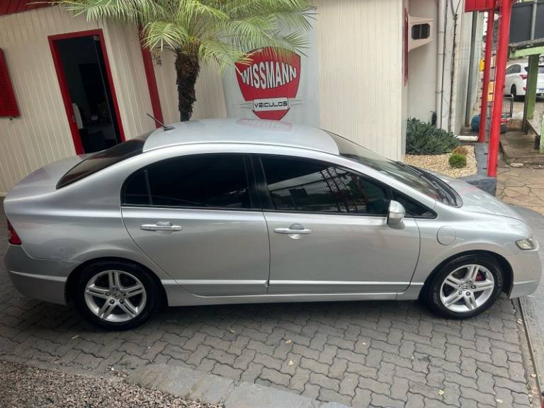 HONDA - CIVIC - 2009/2010 - Prata - R$ 54.800,00