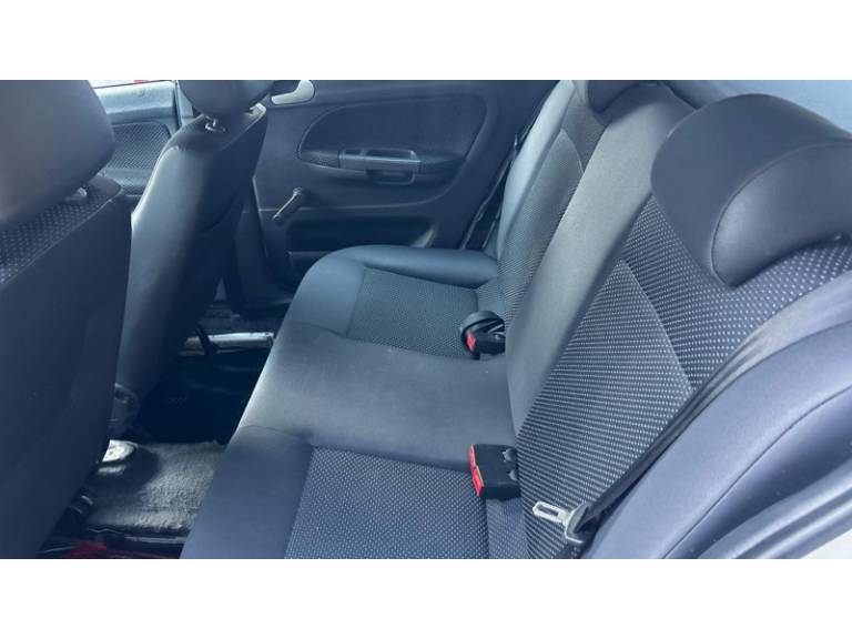 VOLKSWAGEN - GOL - 2014/2015 - Branca - R$ 41.800,00