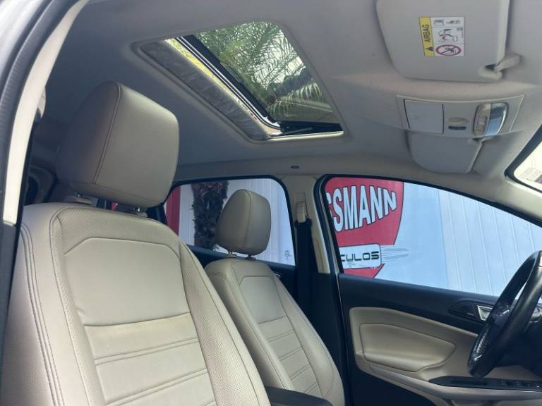 FORD - ECOSPORT - 2018/2019 - Branca - R$ 83.800,00