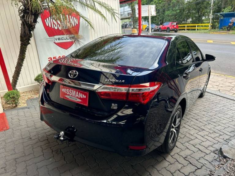 TOYOTA - COROLLA - 2016/2017 - Azul - R$ 93.800,00