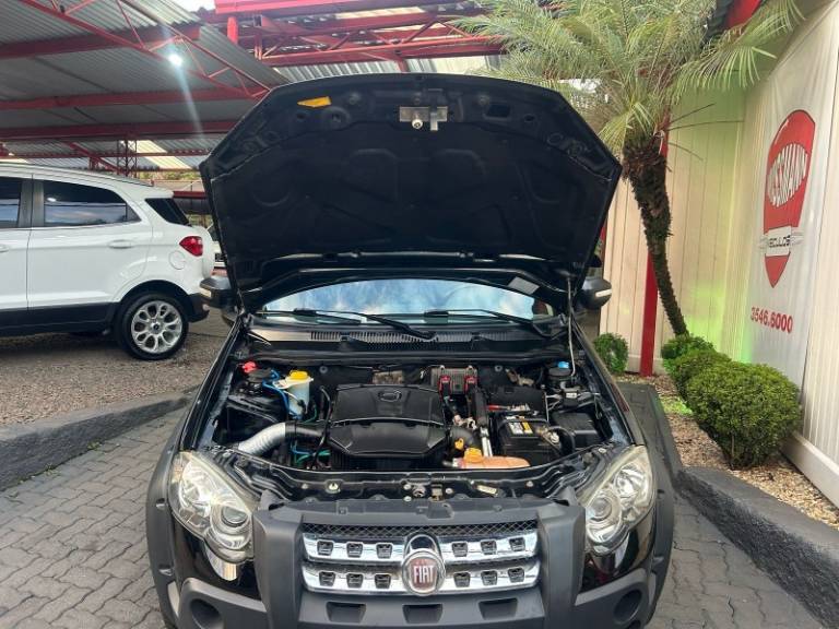 FIAT - STRADA - 2011/2011 - Preta - R$ 51.800,00