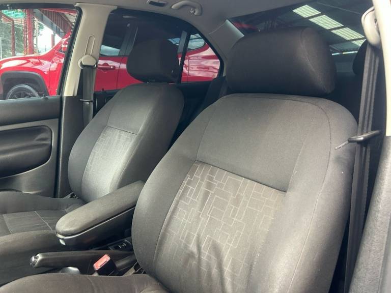 VOLKSWAGEN - BORA - 2009/2010 - Cinza - R$ 42.800,00