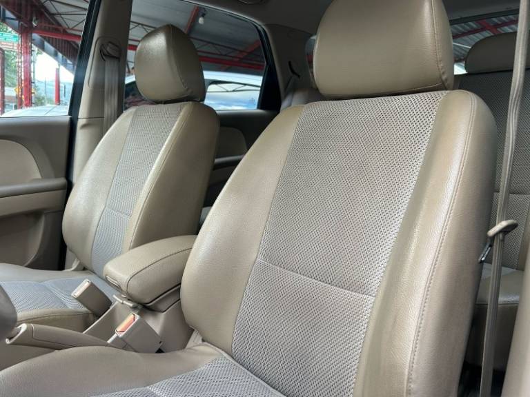 KIA MOTORS - SPORTAGE - 2009/2010 - Preta - R$ 45.800,00