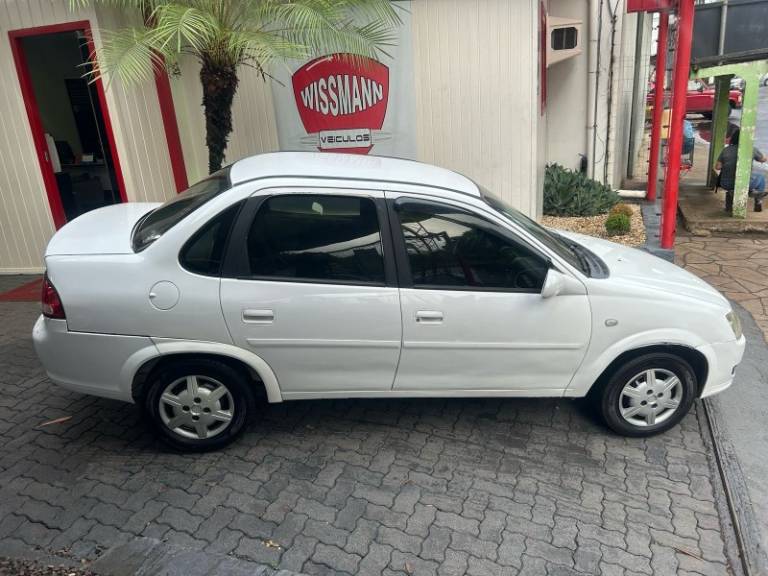 CHEVROLET - CLASSIC - 2012/2012 - Branca - R$ 19.800,00